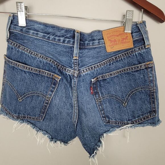 Levi's 501 Cutoff Jean Shorts Echo Park Dark Blue 24 - Picture 4 of 7